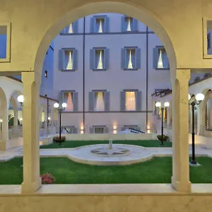4* Szálloda Domus Australia